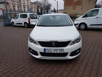 Peugeot 308 II SW Facelifting 1.5 BlueHDI 130KM 2019 Peugeot 308 SW BLUEHDI 130 STOP &amp; START, zdjęcie 7