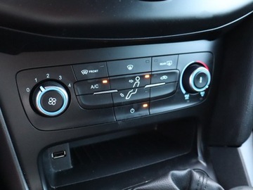 Ford Focus III Kombi Facelifting 1.6 Ti-VCT 105KM 2015 Ford Focus 1.6 i, Salon Polska, Serwis ASO, Klima, zdjęcie 12