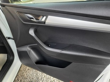 Skoda Karoq Crossover 1.6 TDI 115KM 2017 Škoda Karoq Skoda Karoq 1.6 TDI 115 KM 100%, zdjęcie 32