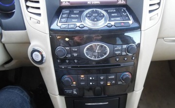 Infiniti QX70 2016 Infiniti QX70 2016r, 3.7 Benzyna. AUTOMAT Uszkodzony przod. Jezdzi. 3.7, zdjęcie 15