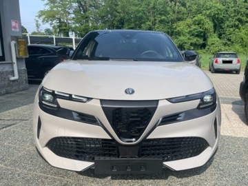 Alfa Romeo Junior 2025 ALFA ROMEO Junior Ibrida Speciale Suv 1.2 (145KM) 2025, zdjęcie 2