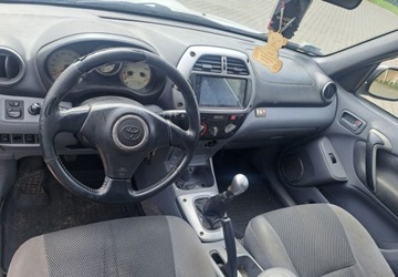 Toyota RAV4 II 2.0 16V D-4D 116KM 2002 Toyota RAV4 Toyota RAV4 2.0 D-4D 4x4 2.0 Diesel 116KM, zdjęcie 16