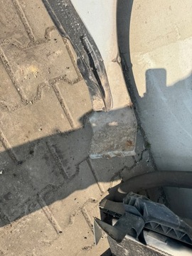 BLATNÍK LEVÝ PŘEDNÍ KIA CEED I 06-12