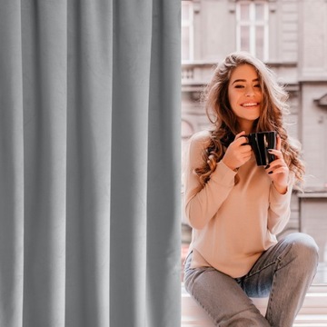 Zasłonka GOTOWA srebrna na taśmie ROSA 140x270 cm