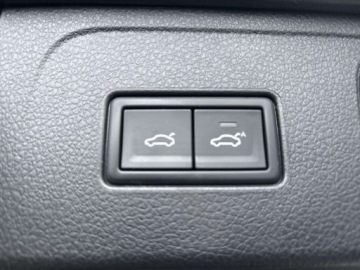 Volkswagen Passat B8 Variant Facelifting 2.0 TDI SCR 200KM 2022 Volkswagen Passat TDI 4Motion 200KM Elegance DSG LED Matrix Harman Kard, zdjęcie 20