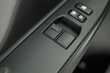 Toyota Yaris III Hatchback 5d Facelifting 1.33 Dual VVT-i 99KM 2016 Toyota Yaris 1.33 Dual VVT-i, Salon Polska, zdjęcie 16