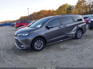 Toyota Sienna III 2024 Toyota Sienna Toyota Sienna XLE FWD 8-Passenger 2.5 Benzyna 189KM, zdjęcie 2