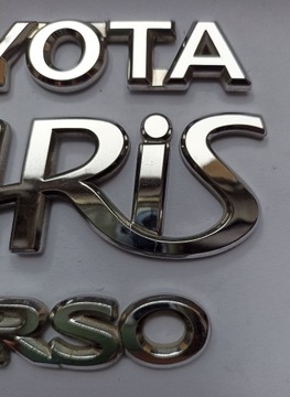 NÁPIS ZNAK TOYOTA YARIS VERSO