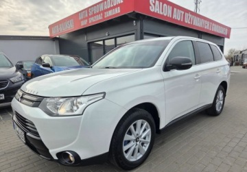 Mitsubishi Outlander III SUV Facelifting 2015 2.0 MIVEC 150KM 2015 Mitsubishi Outlander 2.0Benz 150KM Kamera ALU Temp Grz.Fotele Serwis Oplat, zdjęcie 2
