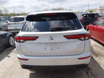Mitsubishi Outlander III 2024 Mitsubishi Outlander 2024 MITSUBISHI OUTLANDER ES 2.5 S-AWC 2.5 Benzyna, zdjęcie 6