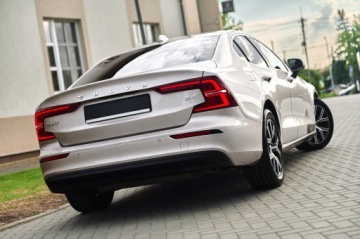 Volvo S60 III Sedan Facelifting 2.0 B4 197KM 2024 17tyś, PRZEBIEG_____4 SZTUKI W OFERCIE, zdjęcie 2