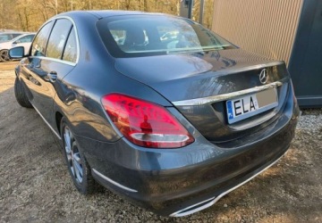 Mercedes Klasa C W205 Limuzyna 180 156KM 2016 Mercedes-Benz Klasa C Mercedes-Benz Klasa C 1.6 Benzyna 156KM, zdjęcie 4