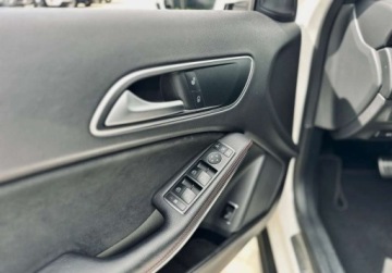 Mercedes GLA I Off-Roader Facelifting 1.6 200 156KM 2019 Mercedes-Benz GLA 200 AMG Line Polski Salon FV 23 Niski przebieg Zadba, zdjęcie 23