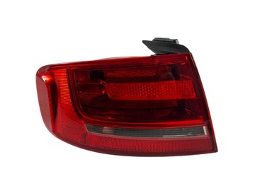 LAMPA LEWA TYŁ BŁOTNIKA AUDI A4 B8 SEDAN