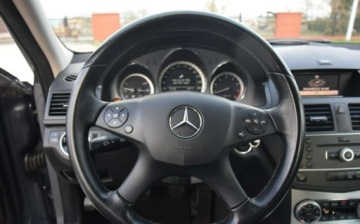 Mercedes Klasa C W204 Limuzyna 1.8 180 K 156KM 2010 Mercedes-Benz Klasa C 1.8B 2010r 95 TYS KM Navi 2 KPL KOL Sprowadzony, zdjęcie 25