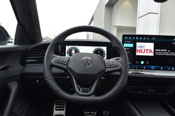 Volkswagen Passat B9 2024 Volkswagen Passat SalonPL 265KM 4x4 DSG R-line DCC Pakiety PANORAMA Kam.36, zdjęcie 11