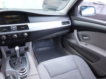 BMW Seria 5 E60 2007 BMW 5 520d, Automat, Navi, Klima, Klimatronic, zdjęcie 7