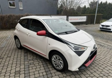 Toyota Aygo II Hatchback 3d Facelifting 1.0 VVT-i 72KM 2019 Toyota Aygo 1,0 72KM Klimatyzacja Benzyna 72KM, zdjęcie 4