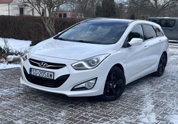 Hyundai i40 Kombi 1.6 GDI 135KM 2012 Hyundai i40 1,6 135KM NAVI KAMERA KLIMA LED Bezwypadkowy Serwis SUPER