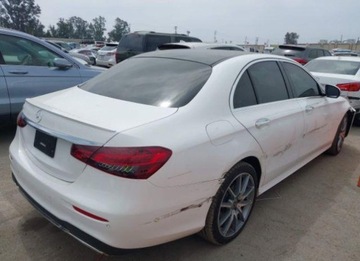 Mercedes Klasa E W213 2022 Mercedes-Benz Klasa E 2022, 2.0L, od ubezpieczalni 2.0 Benzyna 255KM, zdjęcie 6