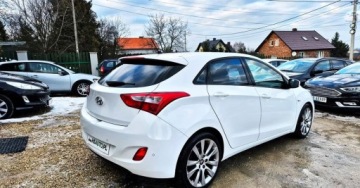 Hyundai i30 II Wagon 1.6 GDI 135KM 2014 Hyundai i30 BENZYNA 5 DRZWI KLIMA niski przebieg super okazja 1.6, zdjęcie 14