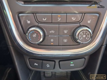 Opel Mokka I 2012 Opel Mokka 1,4 turbo 140 KM grz.fot. i kierownica klima alu biala perla op, zdjęcie 13