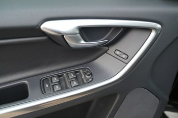 Volvo XC60 II Crossover D4 190KM 2018 Volvo XC 60 SUMMUM nawi PANORAMA bixenon SKÓRA, zdjęcie 12