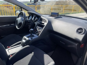 Peugeot 5008 I Minivan 1.6 HDi FAP 115KM 2013 Peugeot 5008 Opłacony 1.6 e-HDI 114 KM Automat, zdjęcie 8