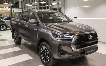 Toyota Hilux VIII Podwójna kabina Facelifting 2.8 D-4D 204KM 2024 Toyota Hilux 2.8 D-4D mHEV Double Cab Executive 4x4 aut 2.8 Diesel 204KM, zdjęcie 2