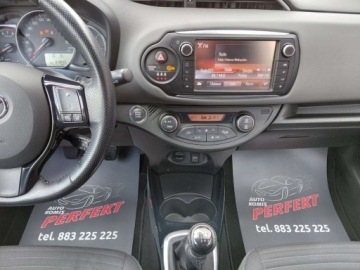 Toyota Yaris III Hatchback 5d Facelifting 1.33 Dual VVT-i 99KM 2016 Toyota Yaris Kamera Klimatronik Hands Free Alu 1.3 Benzyna 99KM, zdjęcie 18