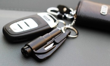 АВТОМОБИЛЬНЫЙ БРЕЛОК 3в1 МОЛОТОК БЕЗОПАСНОСТИ РЕМНЬ БЕЗОПАСНОСТИ НОЖ СВИСТОК