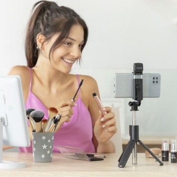 Светодиодный штатив и пульт дистанционного управления InnovaGoods Selfie Stick 3 в 1
