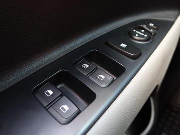 Kia Stonic Crossover 1.0 T-GDI 120KM 2018 Kia Stonic 1.0 T-GDI, Salon Polska, 1. Właściciel, zdjęcie 16