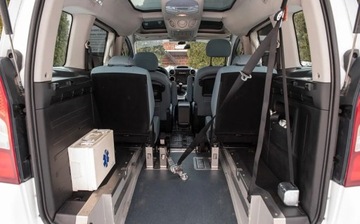 Citroen Berlingo II Van Long Facelifting 1.6 HDi 92KM 2013 Citroen Berlingo Do Przewozu Osob Niepelnosprawnych Z winda Pefron Vat, zdjęcie 25