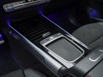 Mercedes GLB SUV 2.0 200d 150KM 2025 Od ręki - 200 d (150KM) AMG Line | MULTIBEAM LED + Hak holowniczy, zdjęcie 8