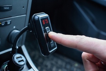 Автомобильный и домашний FM-передатчик с кабелем AUX