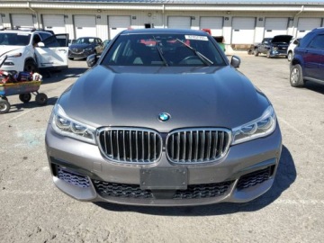 BMW Seria 7 G11-G12 2016 BMW Seria 7 750xi 2016 4.4l 4.4 Benzyna 445KM, zdjęcie 5