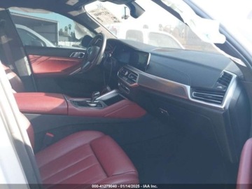 BMW X6 G06 2021 BMW X6 SDrive40I 2021 3.0l 3.0 Benzyna 335KM, zdjęcie 9
