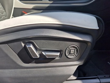 Audi Q8 2025 AUDI Q8 RSQ8 TFSI quattro Performance Suv 4.0 (640KM) 2025, zdjęcie 4