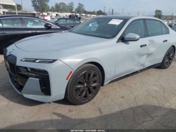 BMW Seria 7 G70 2024 BMW Seria 7 740i 2024 3.0 Benzyna 375KM, zdjęcie 1