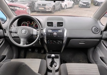 Suzuki SX4 I Hatchback Facelifting 1.6 VVT 120KM 2012 Suzuki SX4 I rej 2013r, 1.6 Benzyna. Uszkodzony. Poobijany. Jezdzi. 1.6, zdjęcie 5