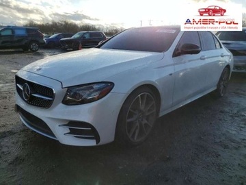 Mercedes Klasa E W213 2018 Mercedes-Benz Klasa E 2018, 3.0L, 4x4, 43 AMG, porysowany lakier 3.0 396KM