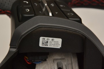 Hyundai KONA Kierownica Skóra Czerwona Nić