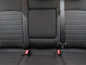 Alfa Romeo Giulietta Nuova II Hatchback 5d Facelifting 1.4 TB 16v 120KM 2016 Alfa Romeo Giulietta 1.4 T, Salon Polska, Klima, zdjęcie 9