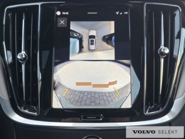 Volvo V60 II  Kombi Facelifting 2.0 B4 197KM 2025 Volvo V60 FV23 Plus Dark B4 197KM ACC BLIS Panoram, zdjęcie 31