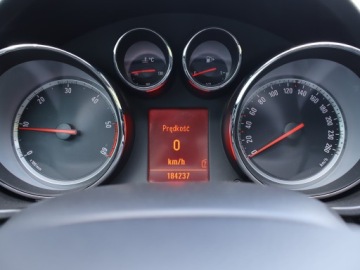 Opel Insignia I Hatchback 2.0 CDTI ECOTEC 130KM 2011 Opel Insignia 2.0 CDTI, Klima, Klimatronic, zdjęcie 10