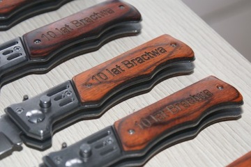 Выкидной нож в коробке с ГРАВИРОВКОЙ в ПОДАРОК ​​Грибнику и Рыбаку.