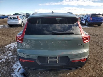 Volvo XC40 Crossover Facelifting 2.0 B5 250KM 2025 Volvo XC 40 Plus 2025 2.0 Benzyna 250KM, zdjęcie 2