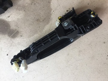 SUZUKI S-CROSS KLIKA DVEŘE PRAVÁ PŘEDNÍ ZCE