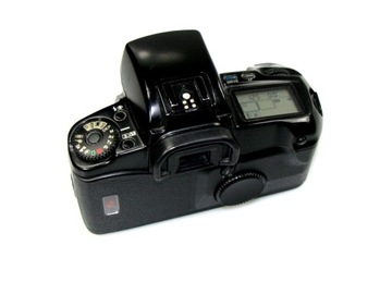 CANON EOS 100 - корпус